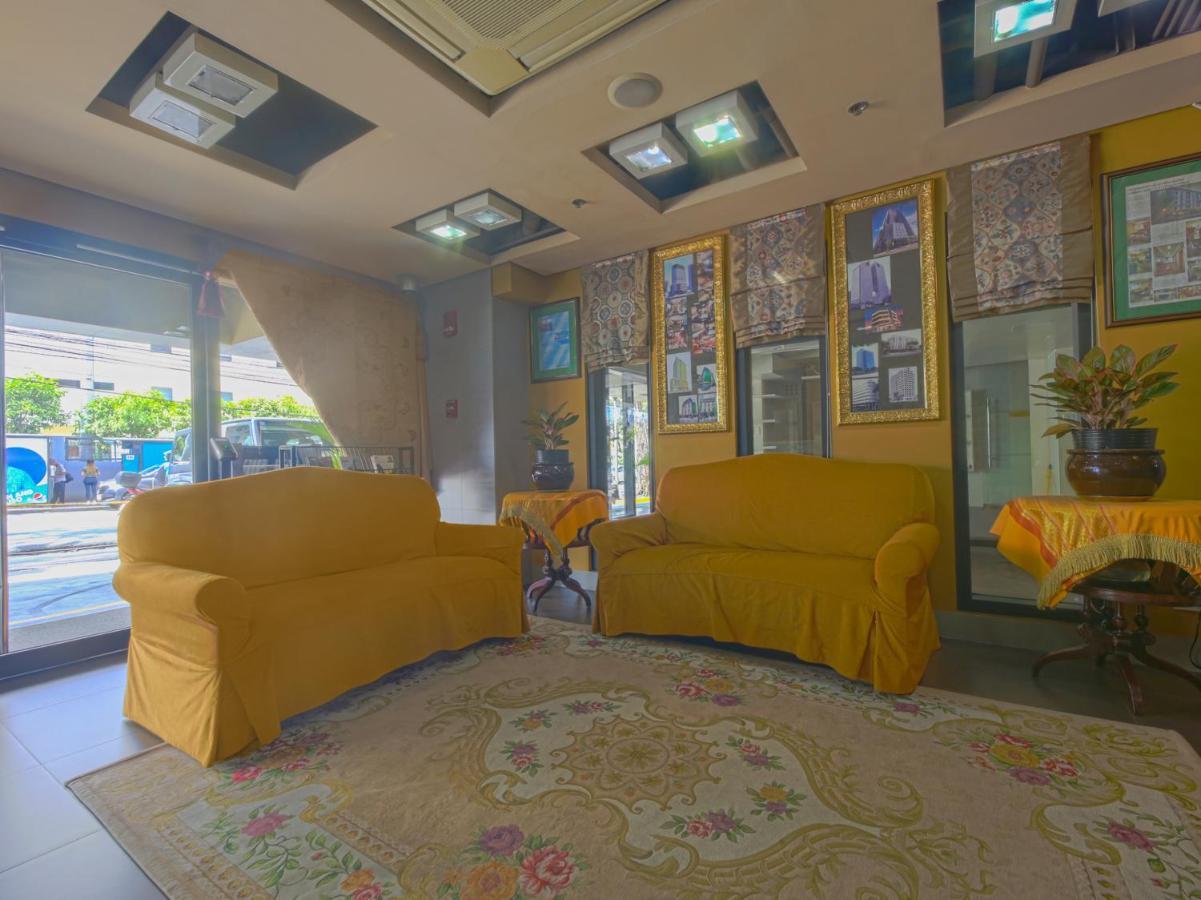 Hotel Super Oyo Capital O 907 Ceo Flats Makati City Esterno foto