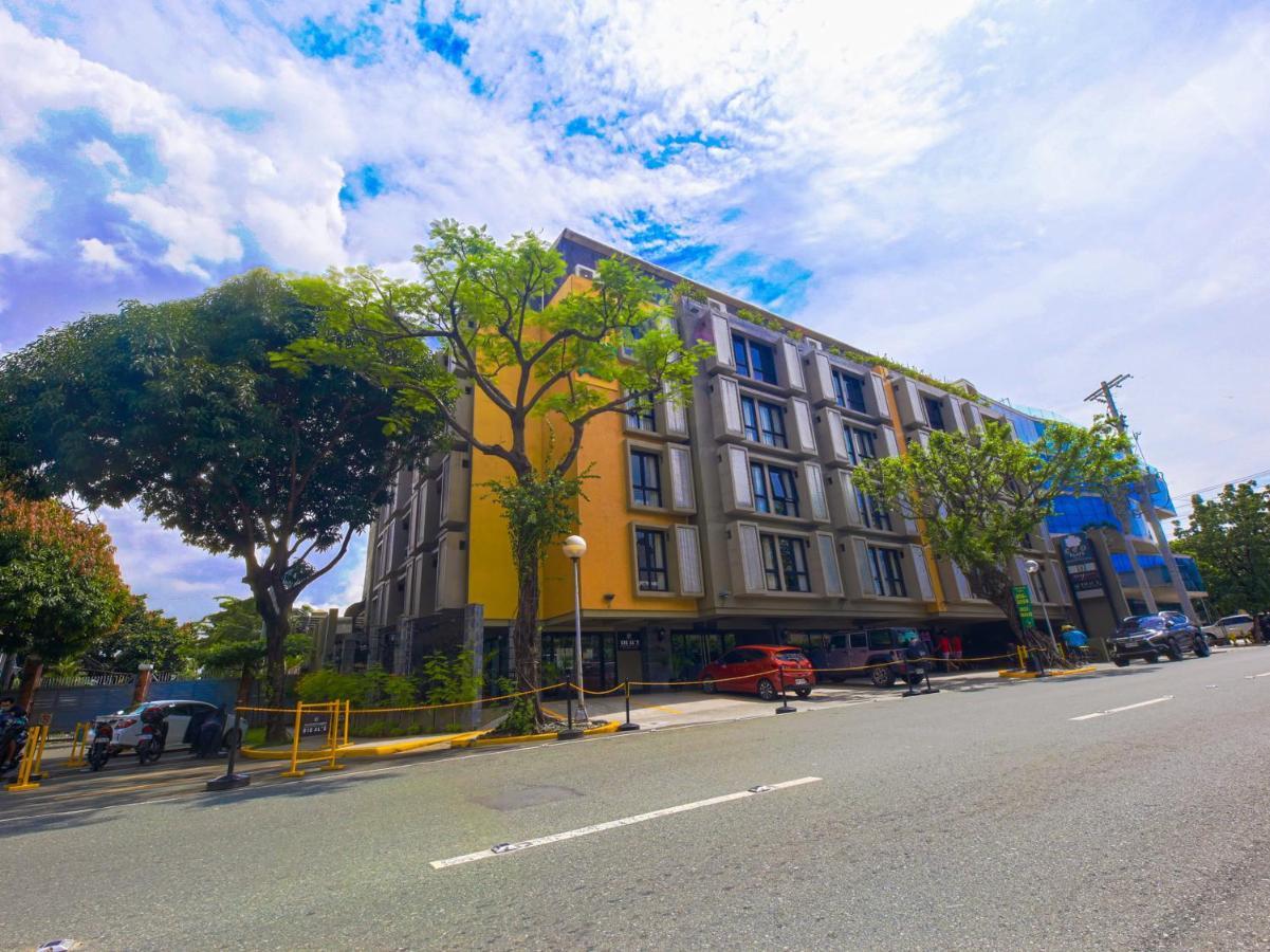 Hotel Super Oyo Capital O 907 Ceo Flats Makati City Esterno foto