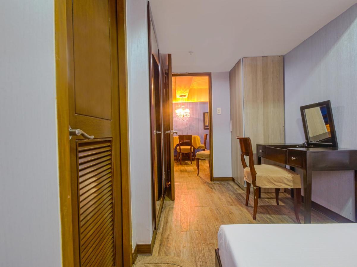 Hotel Super Oyo Capital O 907 Ceo Flats Makati City Esterno foto