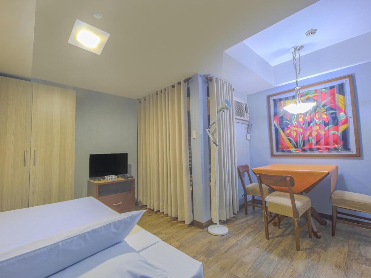 Hotel Super Oyo Capital O 907 Ceo Flats Makati City Esterno foto