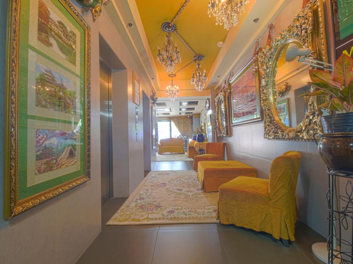 Hotel Super Oyo Capital O 907 Ceo Flats Makati City Esterno foto