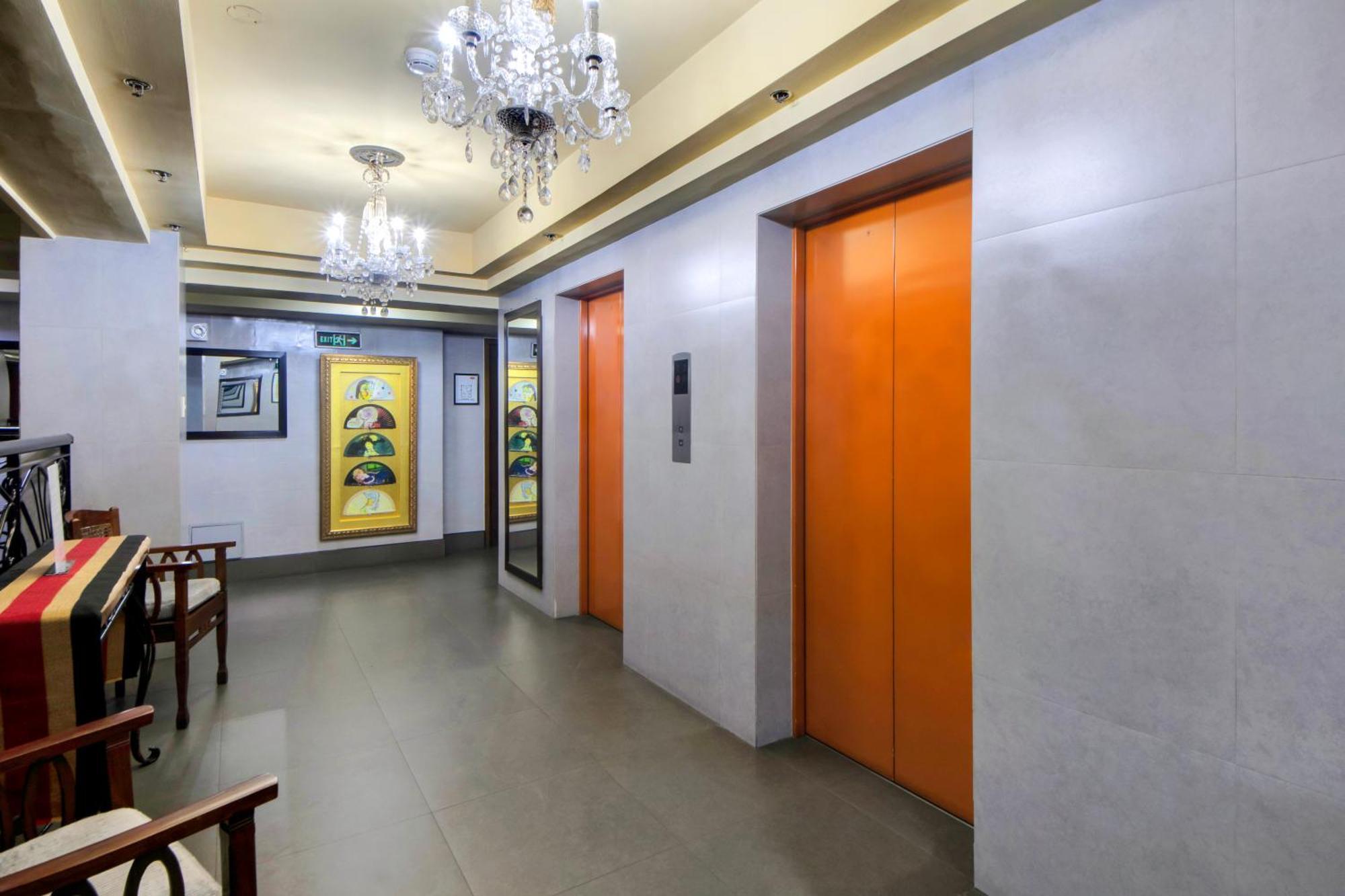 Hotel Super Oyo Capital O 907 Ceo Flats Makati City Esterno foto