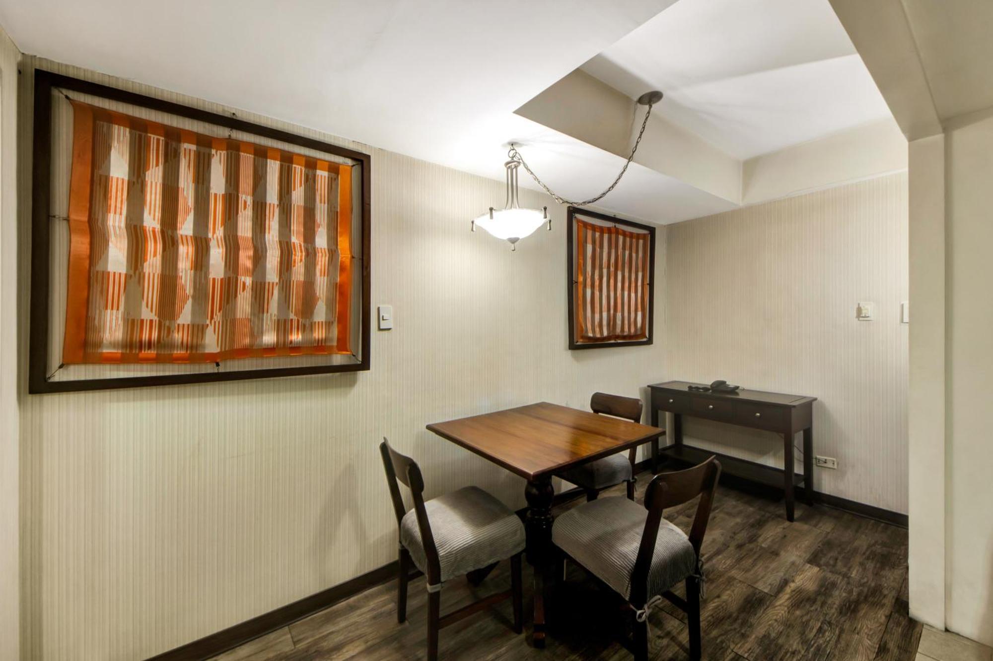 Hotel Super Oyo Capital O 907 Ceo Flats Makati City Esterno foto